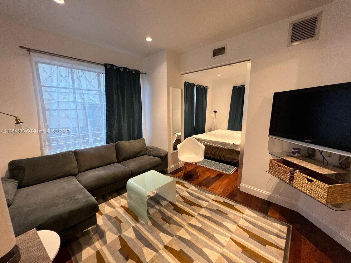 Foto principal - 526 15th St