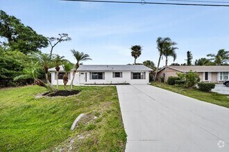 Building Photo - 21224 Quesada Ave