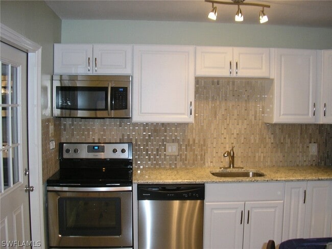 Building Photo - 3432 Sacramento Way