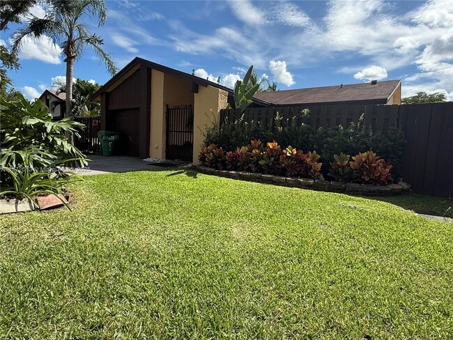 Building Photo - 11754 SW 133rd Ct