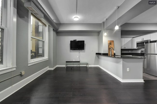 Building Photo - 750 Prospect Ave E