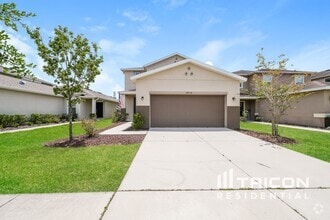 Building Photo - 10710 Southern Forest Dr