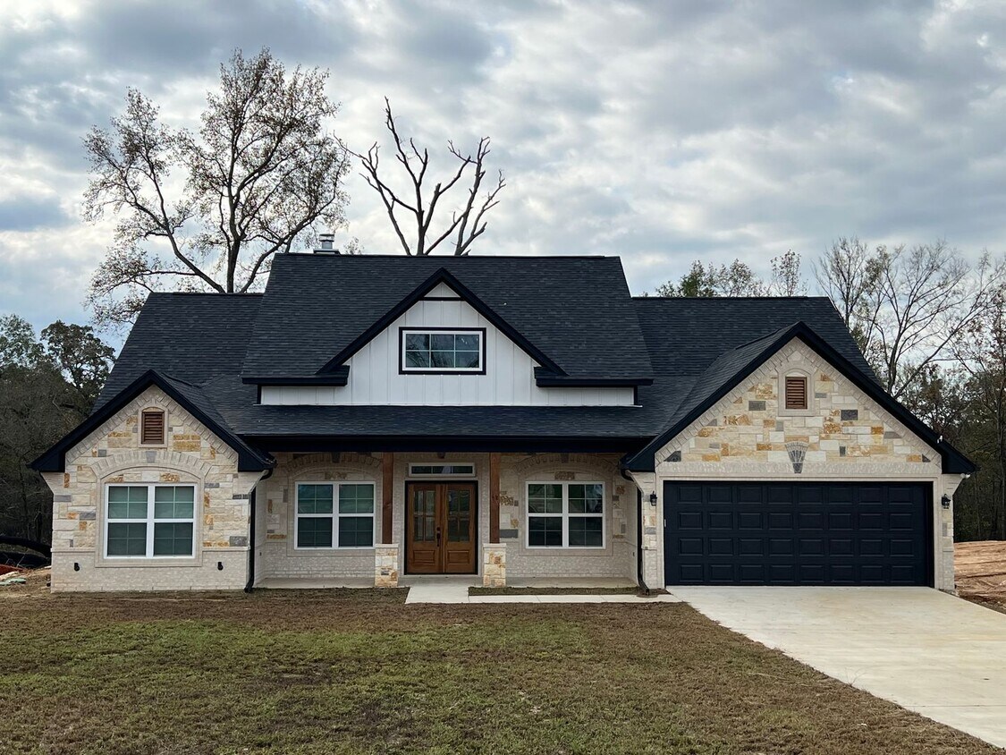 Foto principal - 14827 Fallow Ln