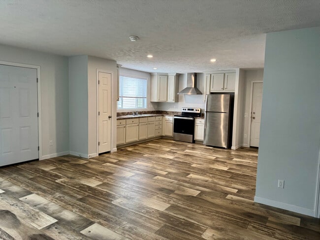 Building Photo - 79 Old State Rd S