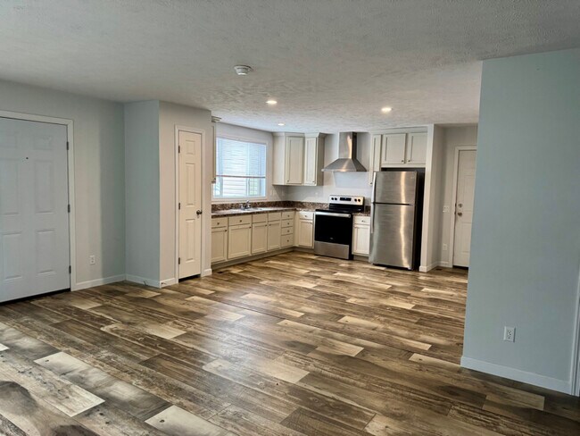 Foto del edificio - 79 Old State Rd S