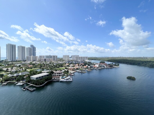 Beautiful Unobstructed view from This Corner Unit - 400 Sunny Isles Blvd