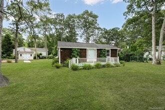 Building Photo - 61 Squires Ave