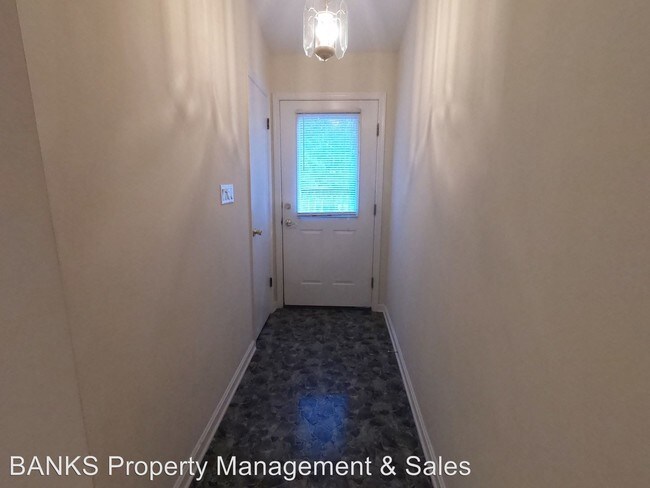 Foto del edificio - 4 br, 2 bath House - 51 Sparky Ct