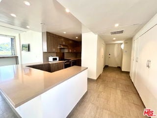 Building Photo - 17350 Sunset Blvd