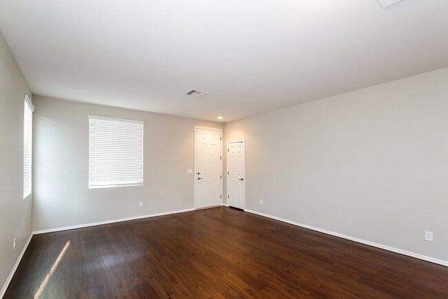 Foto del edificio - 10527 Peach Creek St