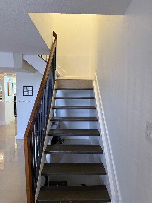 Foto del edificio - 1339 NW 122nd Terrace