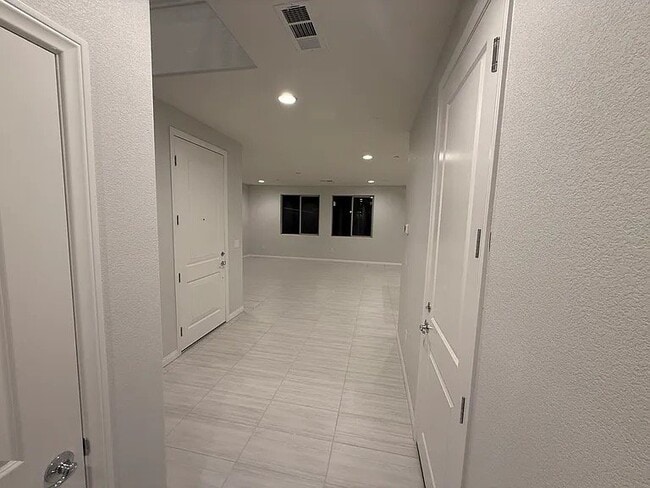 Building Photo - 9379 Lunar Phase St