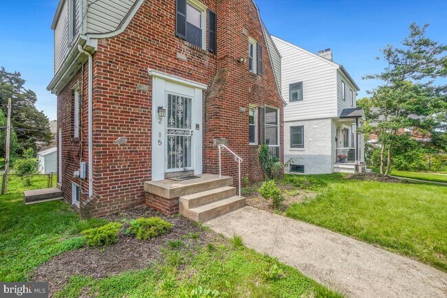 Foto del edificio - 2615 Otis St NE