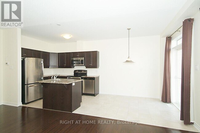 Building Photo - 540 Via Mattino Way