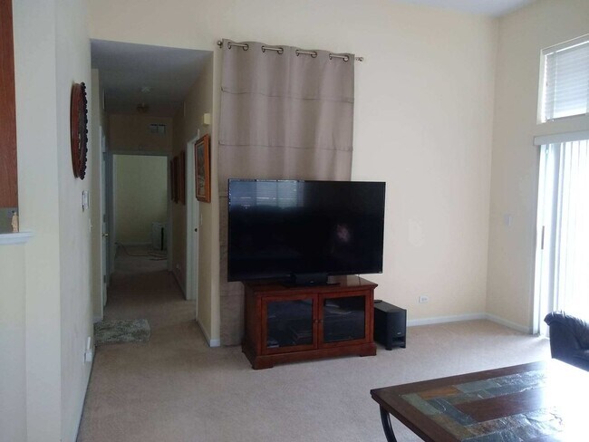 Foto del edificio - 331 Abington Woods Dr