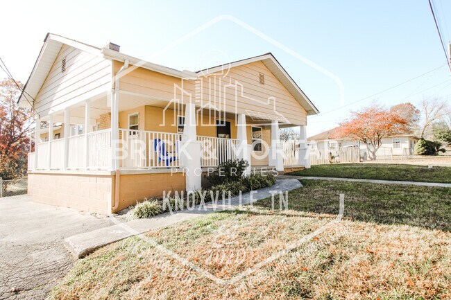 Foto del edificio - 2222 Woodrow Dr