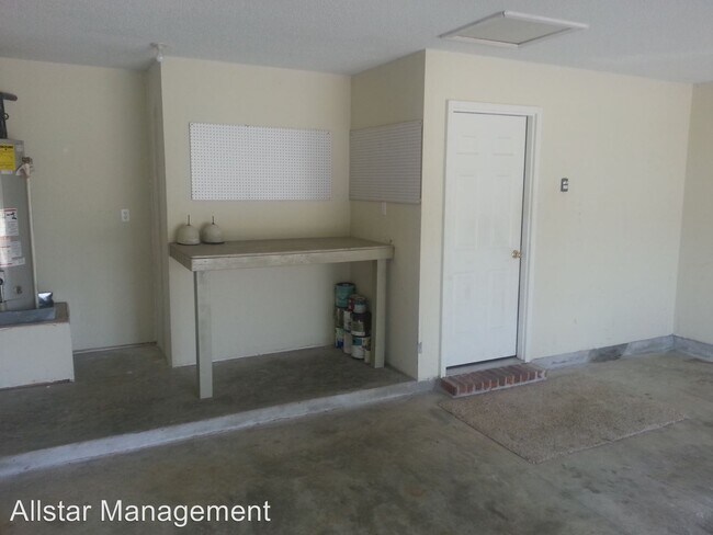 Building Photo - 3 br, 2 bath House - 10745 Ridgefield Drive