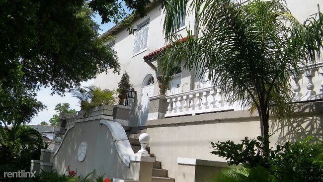 Foto del edificio - 7200 S Claiborne Ave