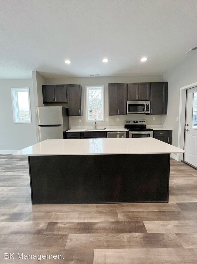 Foto del edificio - 3 br, 3 bath House - 2004 Scott Street