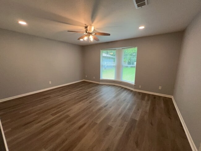 Foto del edificio - 27226 W Pyeatt Ln