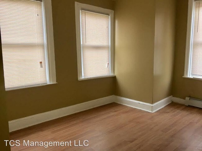 Building Photo - 1911 S 56th St