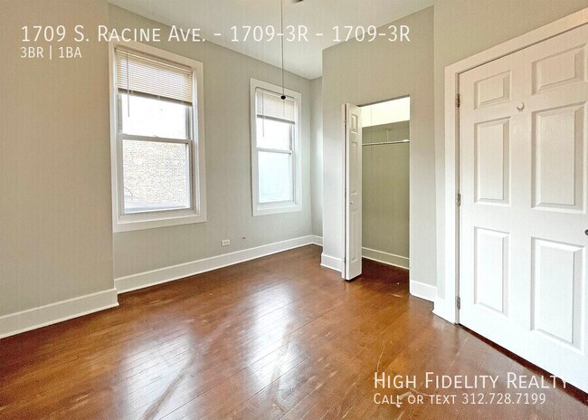 Foto del edificio - 1709 S Racine Ave