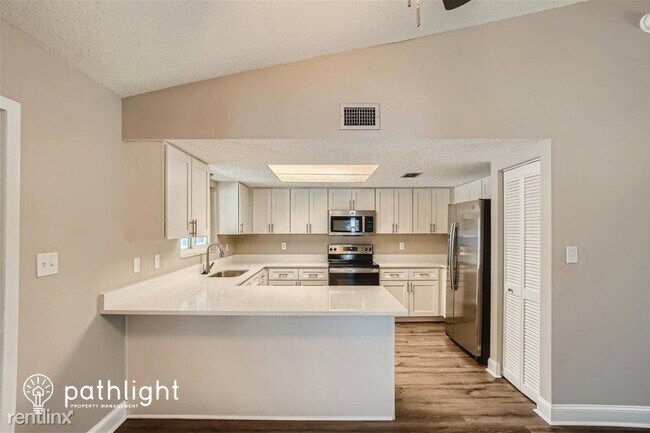 Building Photo - 3 br, 2 bath House - 3260 Mary Lane UNIT