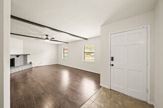 Building Photo - 6711 Pickett Dr