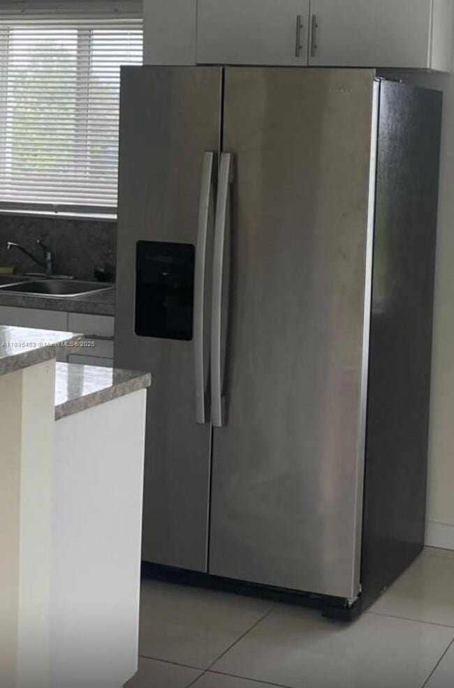 Building Photo - 2121 NW 72nd St