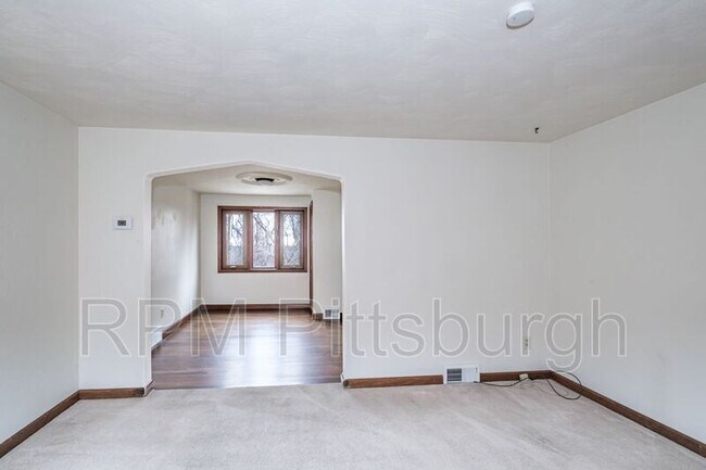 Foto del edificio - 1439 Milan Ave