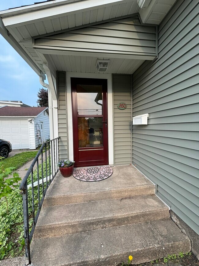 Foto del edificio - 260 Mc Bride St