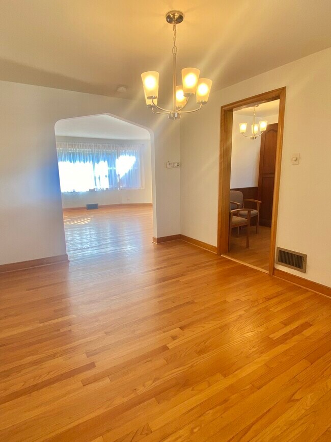 Foto del edificio - 1626 Maple Ave