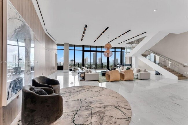 Building Photo - 5500 Island Estates Dr