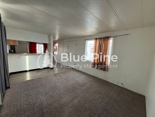 Foto del edificio - 540 U.S. 26