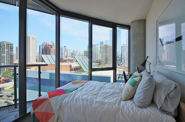 Foto del edificio - 810 W Lake St