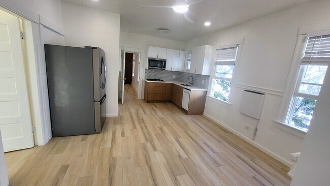 Foto del edificio - 2112 Ashby Ave