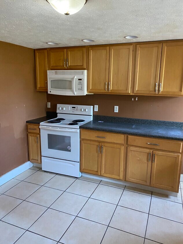 Kitchen - 6473 OH-245