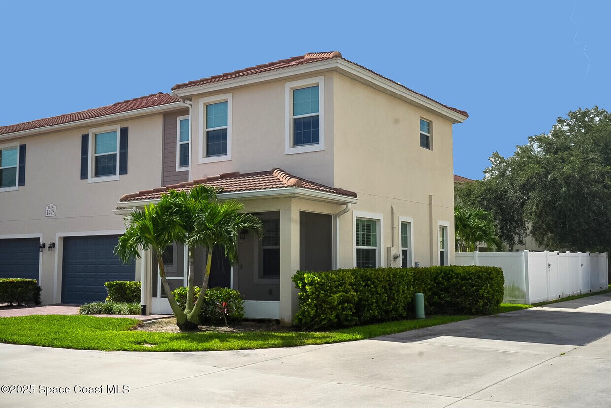 Foto principal - 1475 Isabella Dr