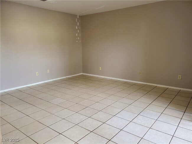 Foto del edificio - 2755 Twistingbow Ln