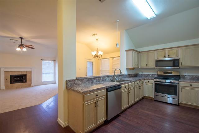 Building Photo - 736 Silverbrook Dr