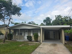 Building Photo - 1539 Valencia Ave