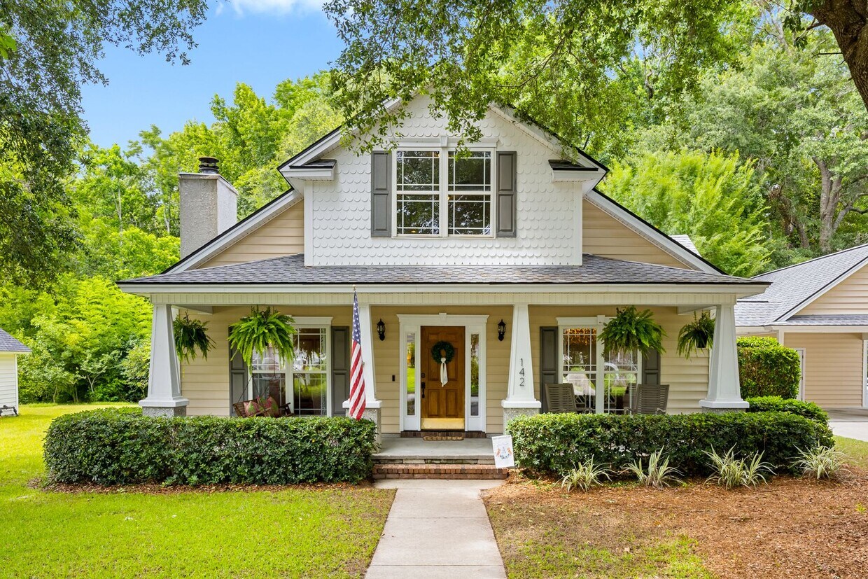 Foto principal - 142 Cherryfield Ln