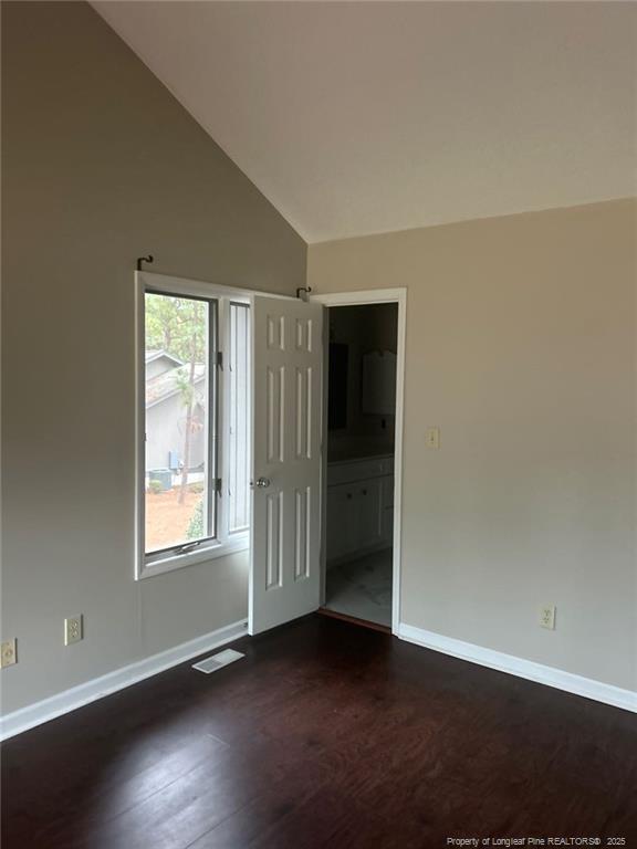 Foto del edificio - 180 Barton Hills Ct