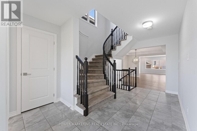 Building Photo - 815 HENSLOWS CIRCLE