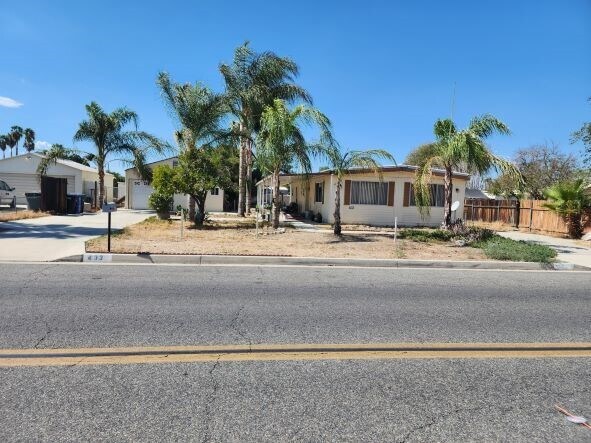 Foto del edificio - 633 N Gilbert St