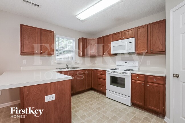 Building Photo - 4608 Mallard Creek Dr