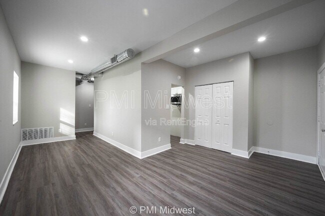 Foto del edificio - 2060 N Delaware St