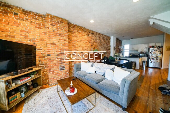 Foto del edificio - 216 Hemenway St