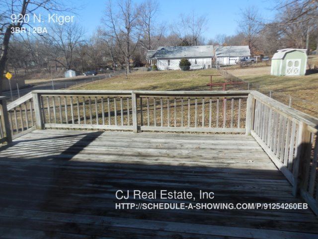 Building Photo - 920 N Kiger Rd