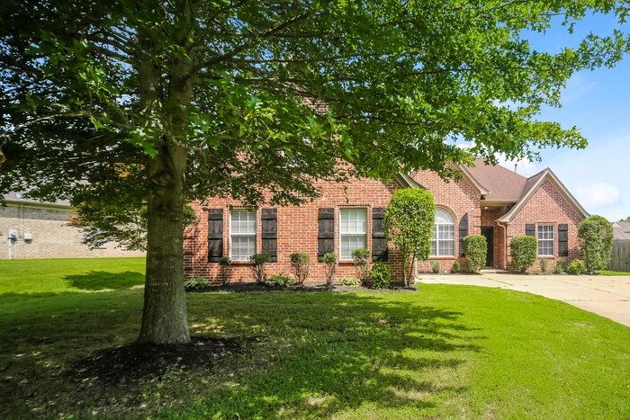 Foto principal - 5918 Keebler Dr W